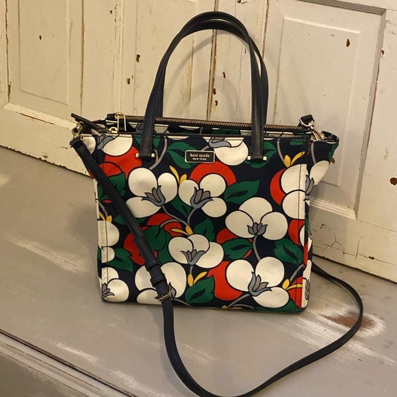 kate spade Handbags - Kate Spade Dawn Breezy Floral Medium Satchel